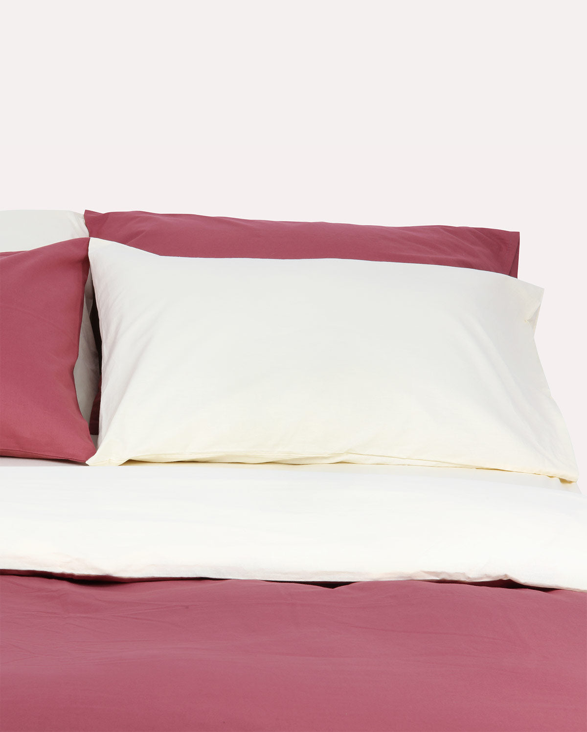 Reversible Percale Duvet Cover- Carmine & Ecru