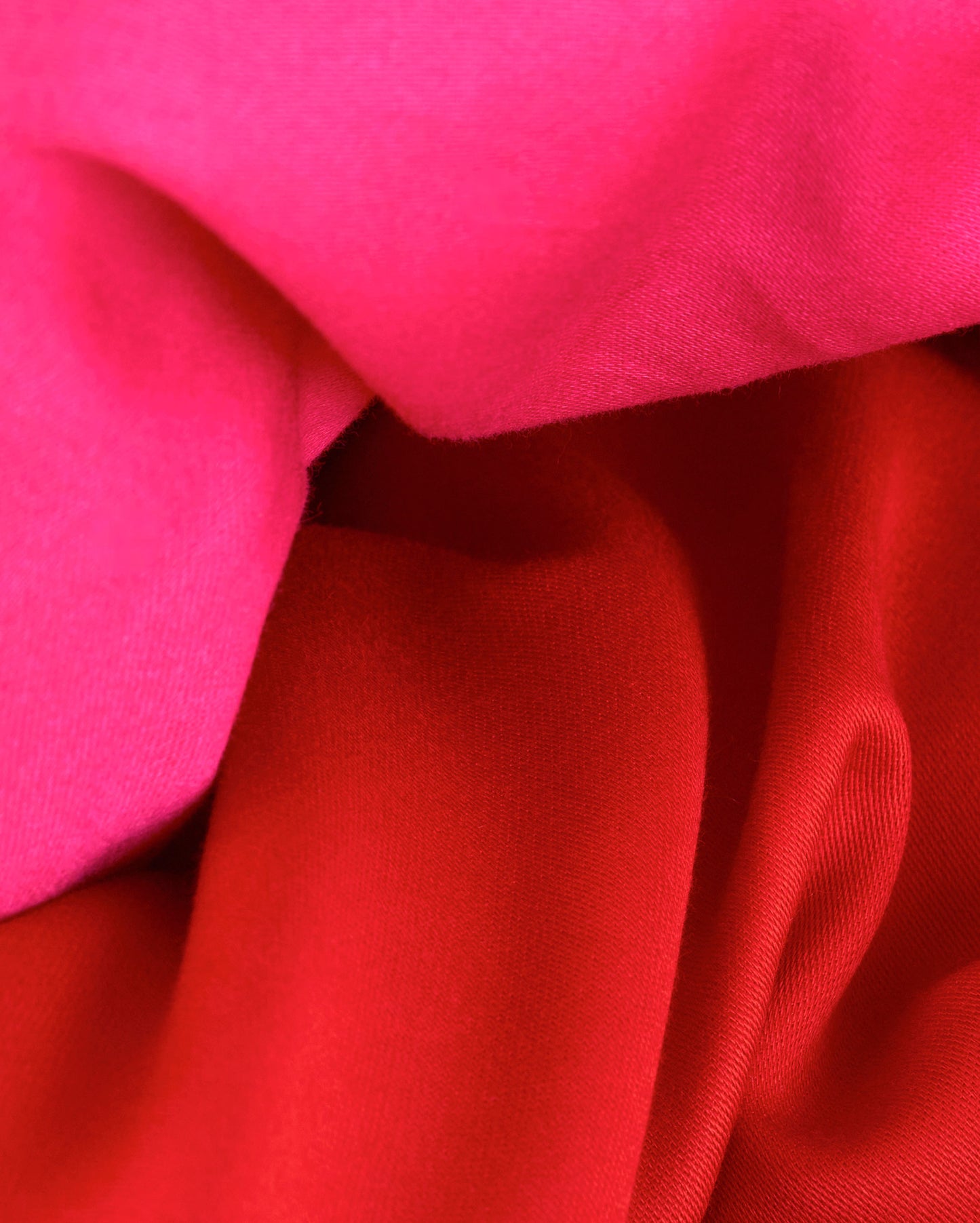 Reversible Sateen Duvet Cover - Fuchsia & Red