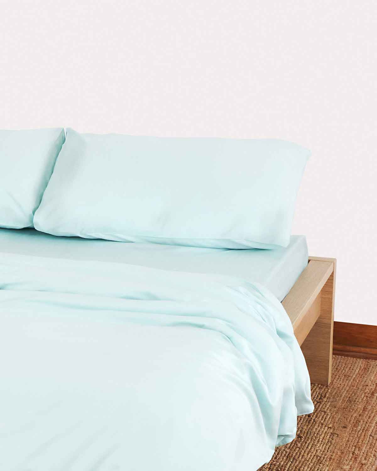 Lavish Sateen - Core Bedding Set - Mint