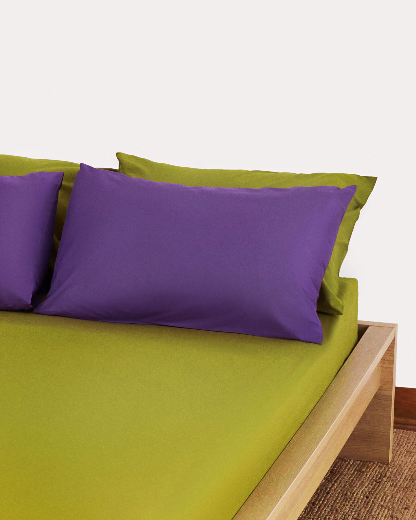 Reversible Sateen Bedding Set - Purple & Green