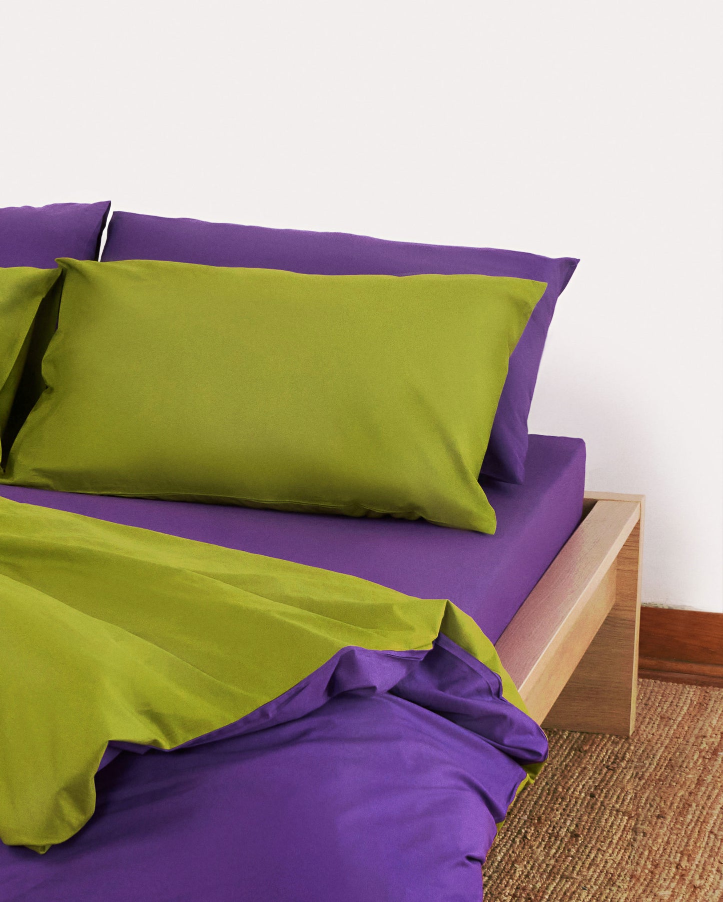 Reversible Sateen Duvet Cover - Purple & Green