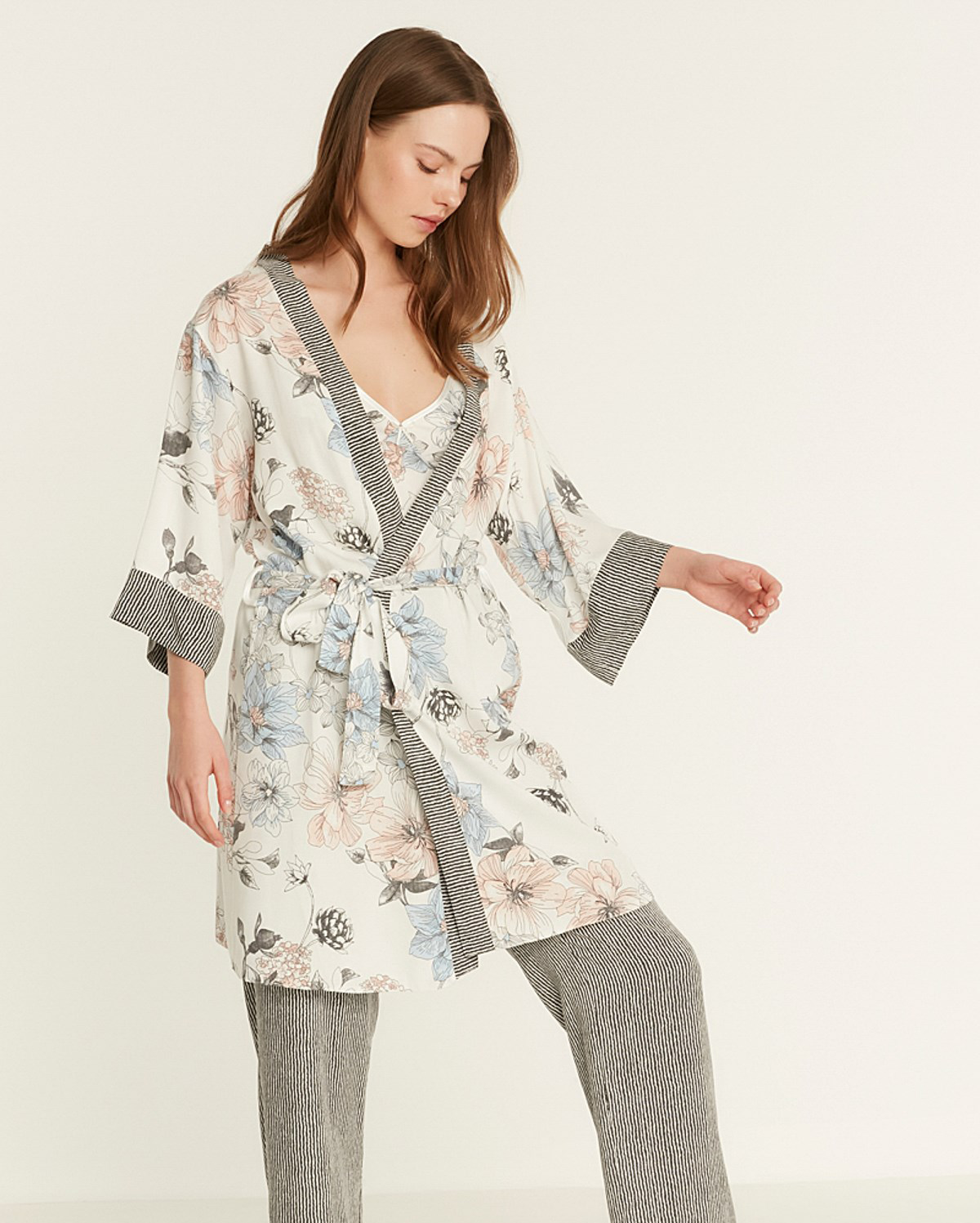 Flower Printed Pyjama Set with Dressing Gown - Ecru