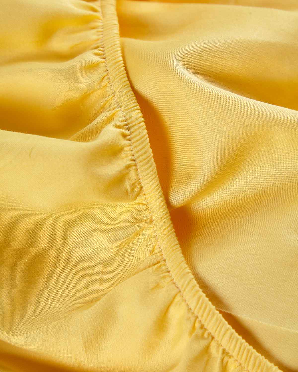 Lavish Sateen - Core Bedding Set - Yellow