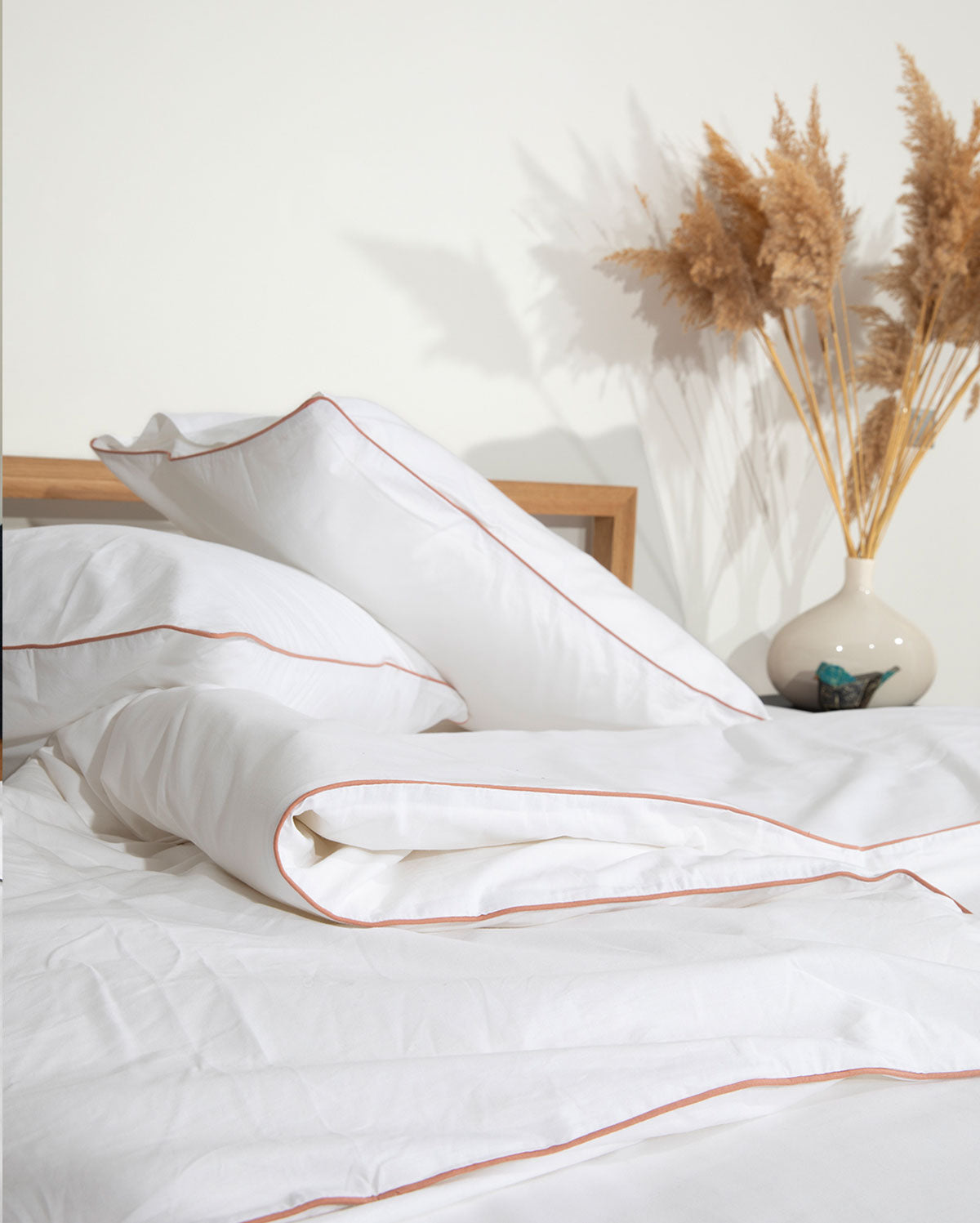 Classic Percale - Core Bedding Set - White with Peach Piped Edge