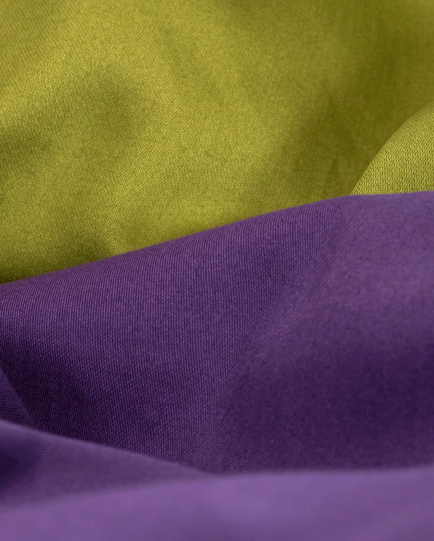 Reversible Sateen Bedding Set - Purple & Green